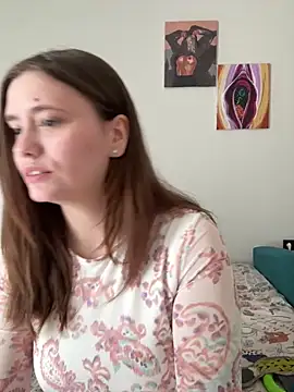 Webcam Model (Sabrina_shells)  is live.Free join now!