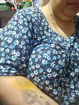 tamilthanushri webcam