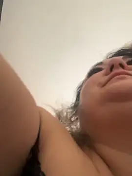 mikyvesela - MikyVesela's free webcam - UK Sex Cams