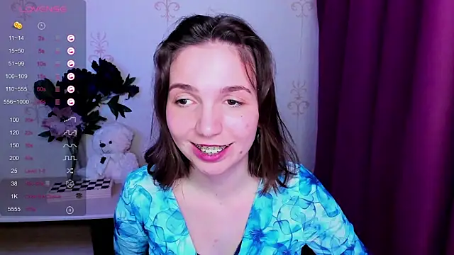 KindHazelHere_ webcam