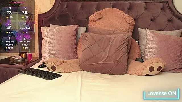 JaneDevine Stripchat cam model