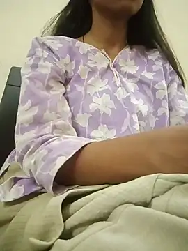 Webcam Model (Kumkum_36)  is live.Free join now!