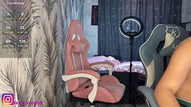 LallyRose69 webcam