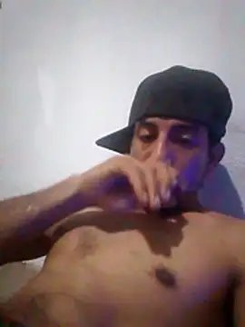 tu_chicomalo22cm (M young) - Mostrar mi verga bien  parada y dura