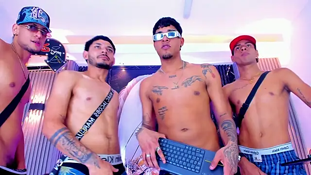 the_knights_of_the_night_ webcam