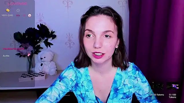 KindHazelHere_ webcam