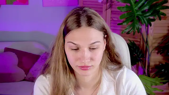 sweet_emilya - Sweet_Emilya's free webcam - UK Sex Cams