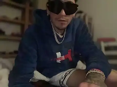 badboy366 - Badboy366's free webcam - UK Sex Cams