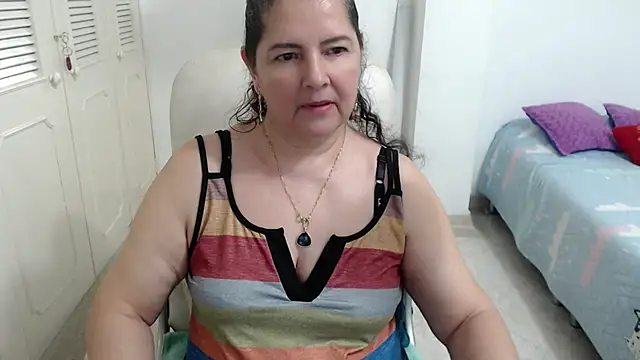 leonela_69 webcam