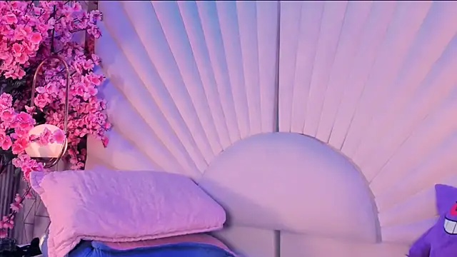 vespervelvet - VesperVelvet's free webcam - UK Sex Cams