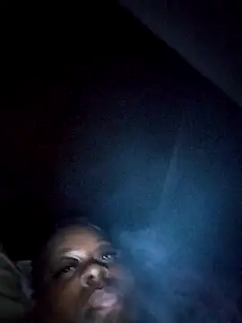 Pinkchocolatebbw webcam