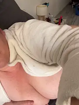 sweeti_Em live sex cam