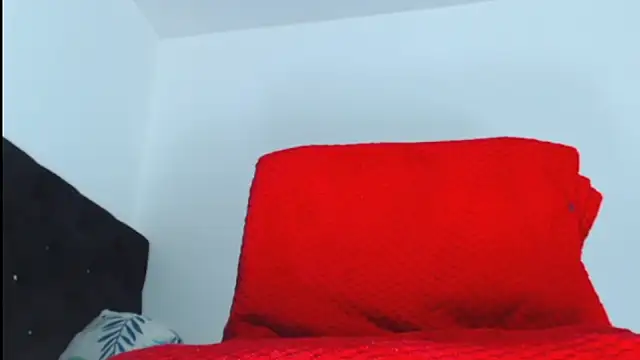 MonikTSbigcock webcam