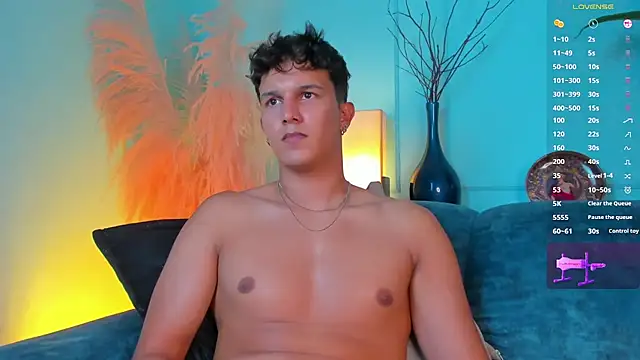 Leo_Savage_ webcam