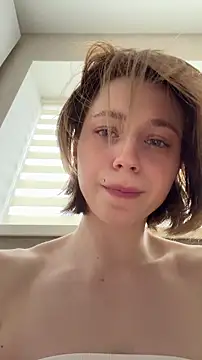 Camilla_Railian live sex cam