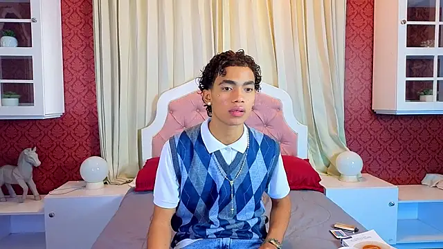 AlanCutee live sex cam