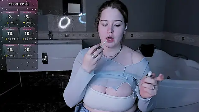 helenhartt - HelenHartt's free webcam - UK Sex Cams