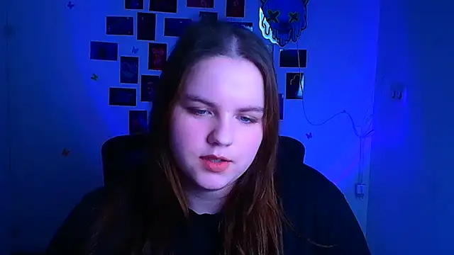 Kitty_Mia_Kitty Stripchat cam model