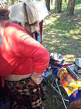 Webcam Model (Hot-Muci)  is live.Free join now!