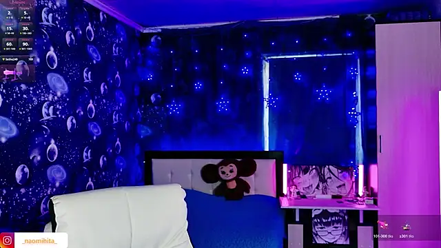 NaomiHita's live cam