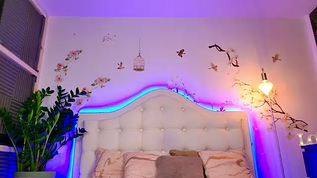 tinyblair - TinyBlair's free webcam - UK Sex Cams