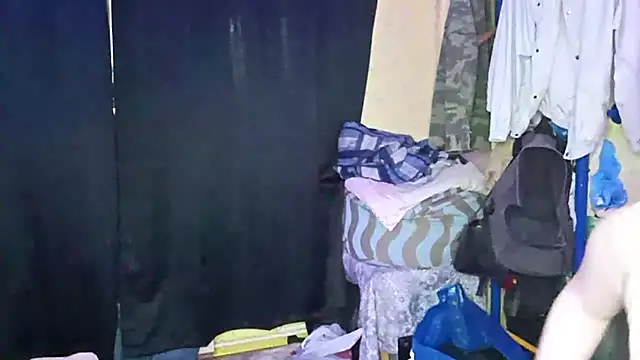 BelladeSimons webcam