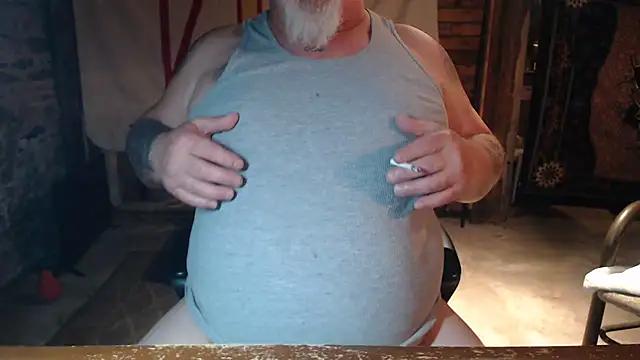 Newfiesausage1972 webcam