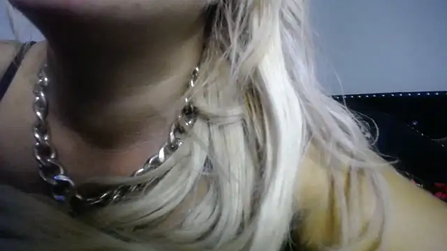 Niquitasparkles webcam