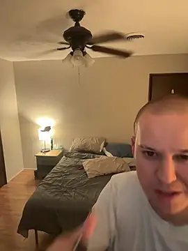 T-MarriedAndMessy-K webcam