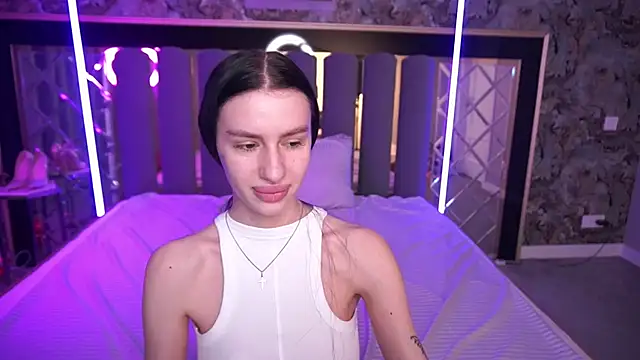 Snow_WhiteeeX live sex cam