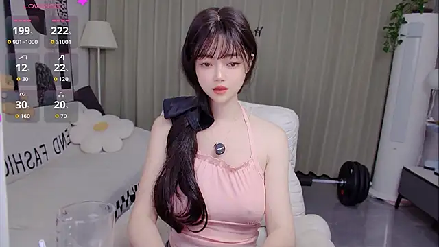 uikyy1 (F milf) - 3888我没什么特长 就喜欢你特长（裸背诱惑)