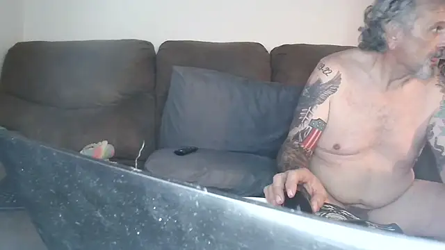 Victoria121565 webcam