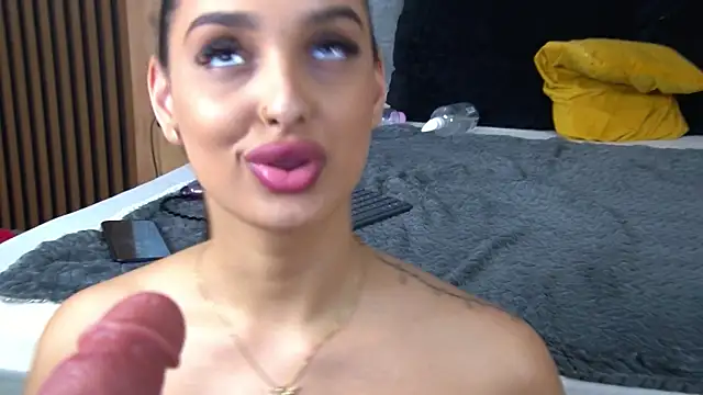 kimberlymav - Kimberlymav's free webcam - UK Sex Cams