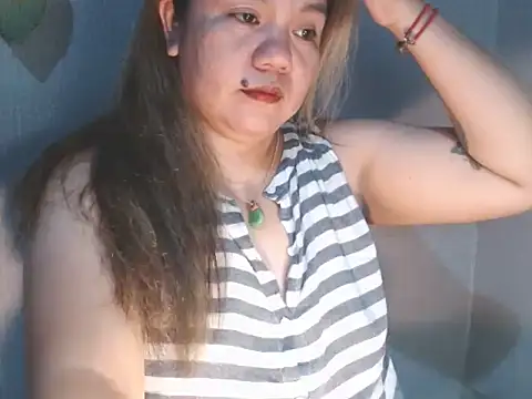 ambersmile - Ambersmile's free webcam - UK Sex Cams