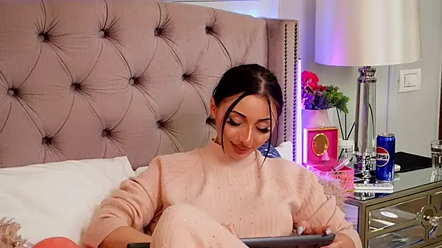 JenniferLovve live sex cam