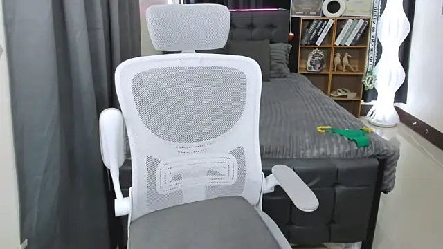 hotjessieempress webcam