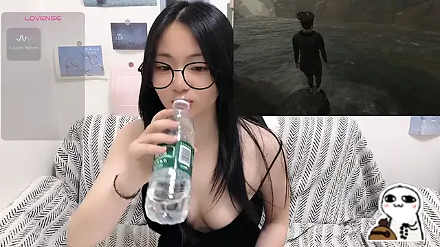 LiLiYbaby Stripchat cam model