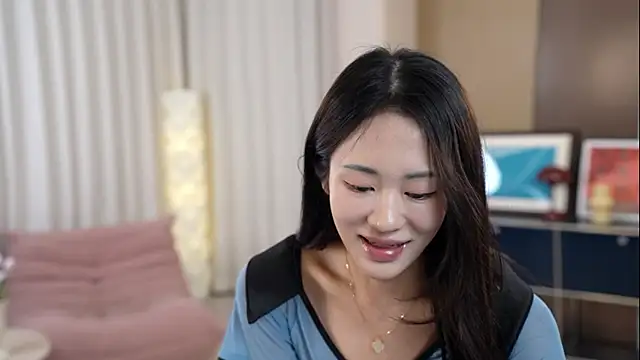 美女Honeypeach-0112在线直播