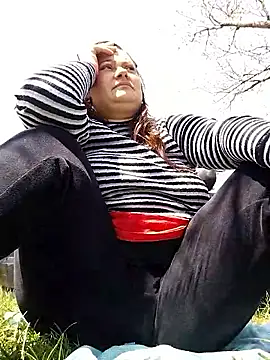 flacara100 - Flacara100's free webcam - UK Sex Cams