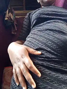 Too_fresh webcam stripchat model stream image