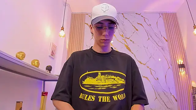 Nikolay_Gregori live sex cam