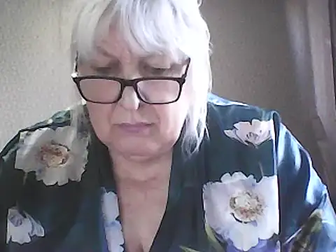 alexia64231 - Alexia64231's free webcam - UK Sex Cams