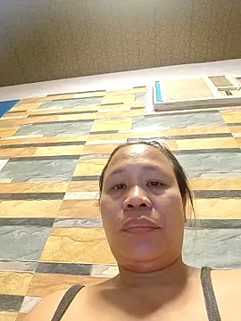 squirtshantal webcam