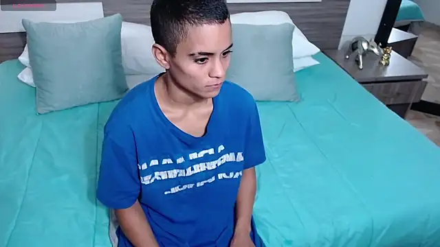 Liiamthompson webcam