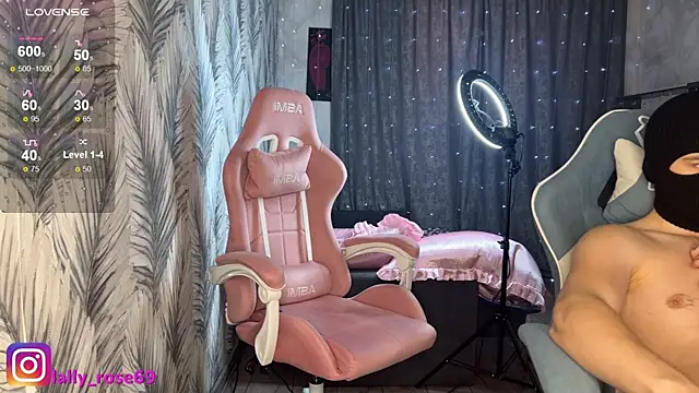 LallyRose69 webcam