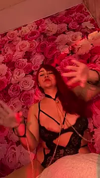 SweetLittleRed webcam