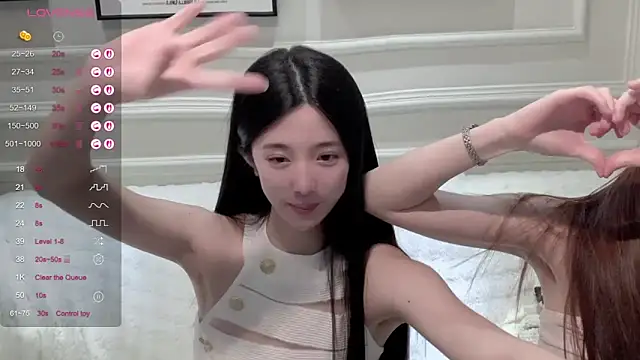 OiOi-666 live sex cam