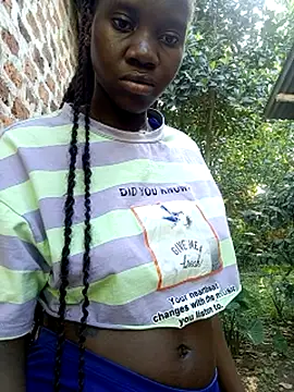 Black_juicy24 webcam