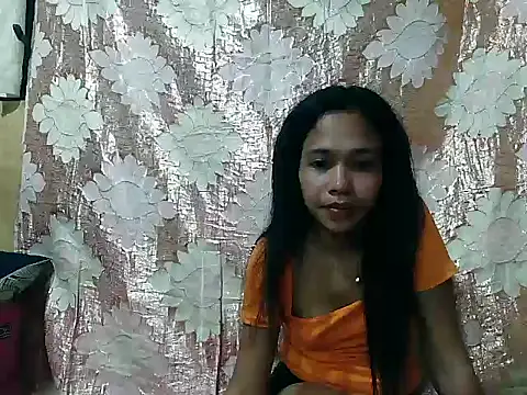 PinaySkinnyGirl webcam