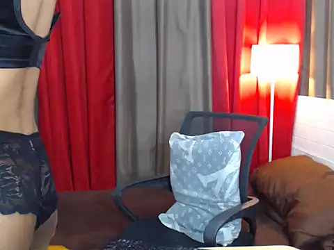 CelestinaTheBigCock webcam